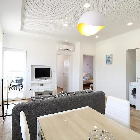 Apartment Fuer 4 Personen Ca 55 Qm In Pula, Istrien Istrische Riviera Pula