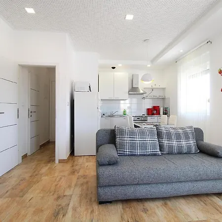 Apartment Fuer 4 Personen Ca 55 Qm In Pula, Istrien Istrische Riviera Pula
